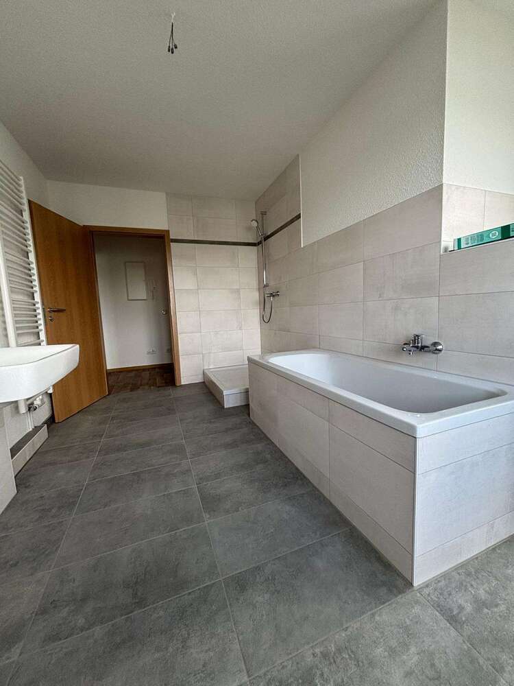 Wohnung zum Mieten in Döbeln 390 € 55.61 m²