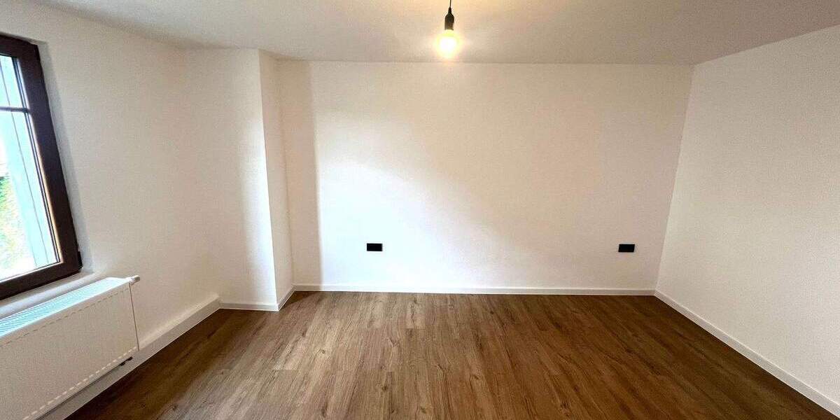 Zimmer Nußbaum - 2 Zimmer, 61 m&sup2;, 750&euro; | Angebot:25683765