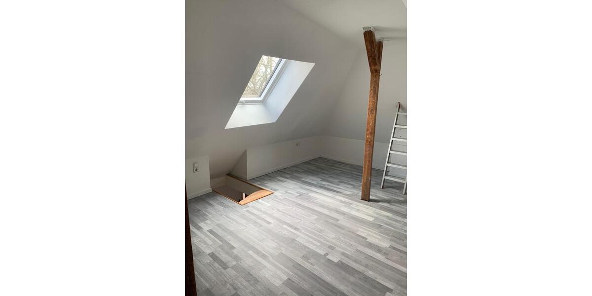 Dachgeschoßwohnung Heilbronn Kernstadt - 3 Zimmer, 85 m&sup2;, 1.300&euro; | Angebot:25945165