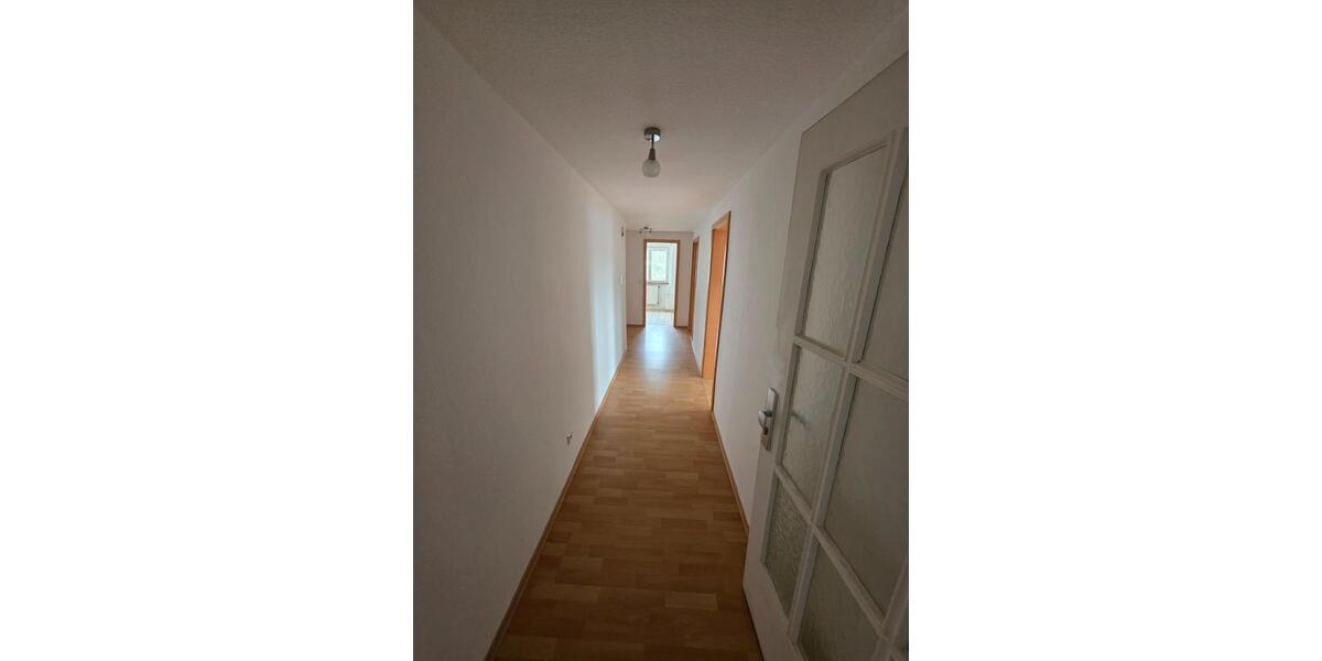 Etagenwohnung Bad Mergentheim - 2 Zimmer, 64 m&sup2;, 550&euro; | Angebot:25216536