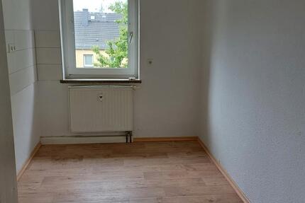 2-Zimmer Wohnung in ruhiger Lage und grünem Umfeld zimmer