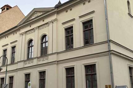 Wohnung zum Mieten in Halle 450 € 50 m² 2 zimmer