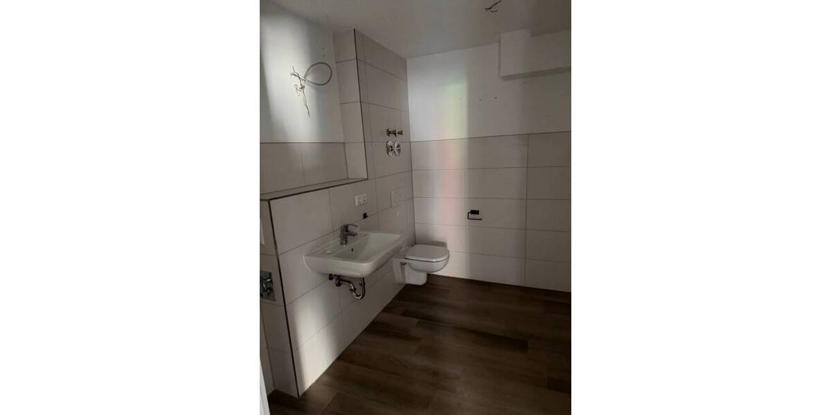 Etagenwohnung Suhl - 4 Zimmer, 78 m&sup2;, 780&euro; | Angebot:25968713