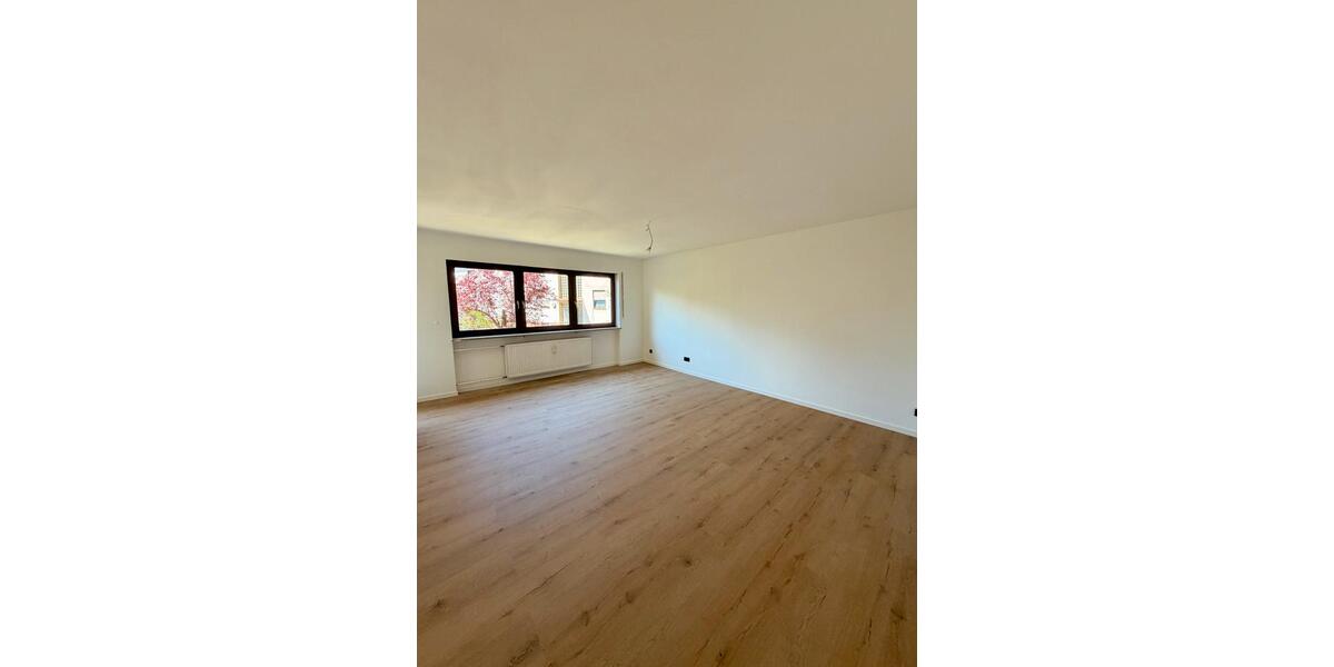 Erdgeschoßwohnung Nürnberg Gaismannshof - 3 Zimmer, 70 m&sup2;, 1.250&euro; | Angebot:26701504