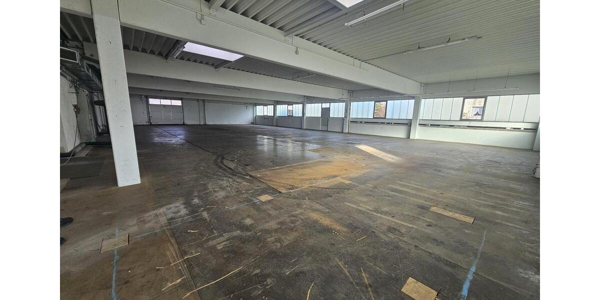 Lagerhalle mit Büro in Geislingen-Binsdorf, 511m² mit Heizung zimmer