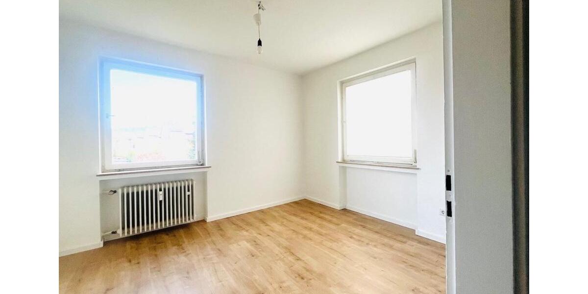 Etagenwohnung Schieder-Schwalenberg Schwalenberg - 3 Zimmer, 65 m&sup2;, 325&euro; | Angebot:25905934