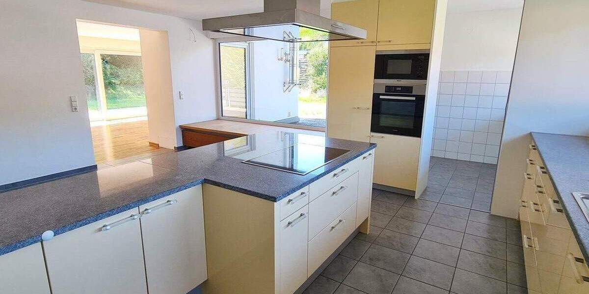 Einfamilienhaus Blaubeuren Landsitzle - 4 Zimmer, 240 m&sup2;, 1.890&euro; | Angebot:25070534