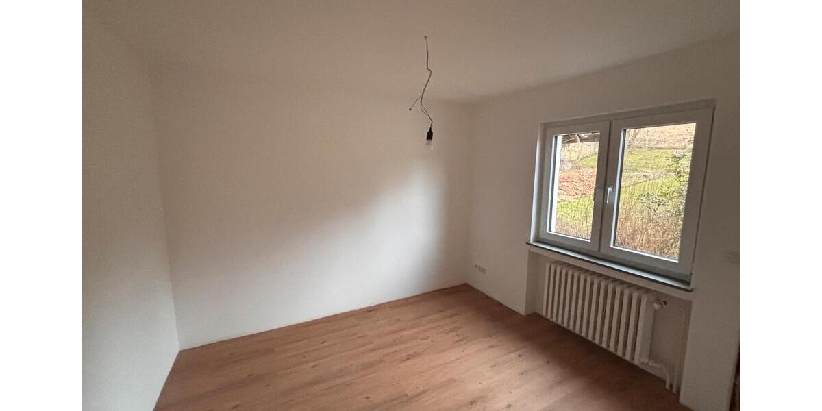 Erdgeschoßwohnung Bad Hersfeld - 3 Zimmer, 85 m&sup2;, 850&euro; | Angebot:25045919