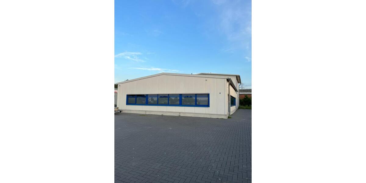 Gewerbeobjekt mit Halle, Büro und Wohnung in Ahlen zimmer