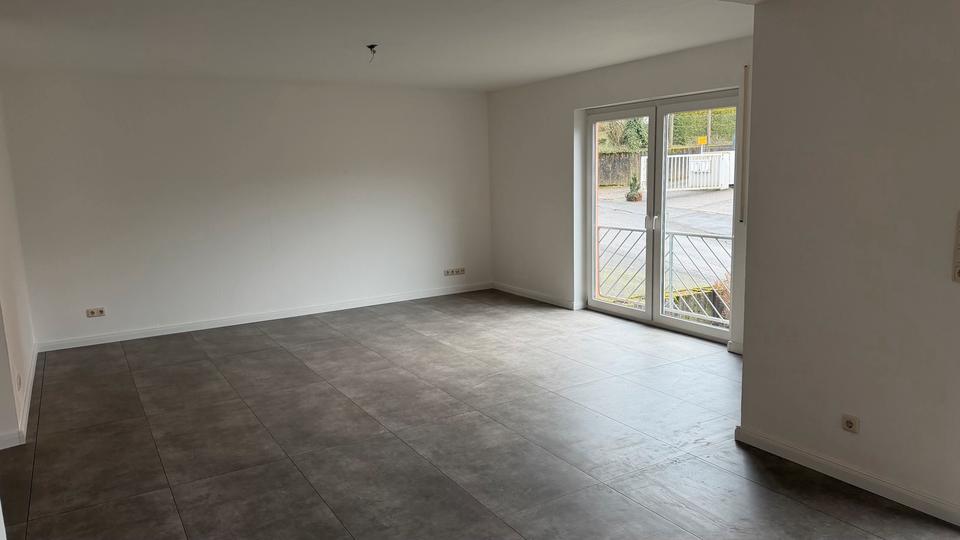 Erdgeschoßwohnung Trier Kürenz - 4 Zimmer, 105 m&sup2;, 1.450&euro; | Angebot:25952473