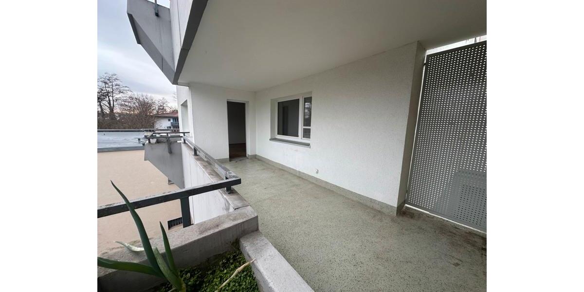 Großer Balkon mit schönem Ausblick! Familienfreundliche 3-Zimmer-Wohnung 3 zimmer
