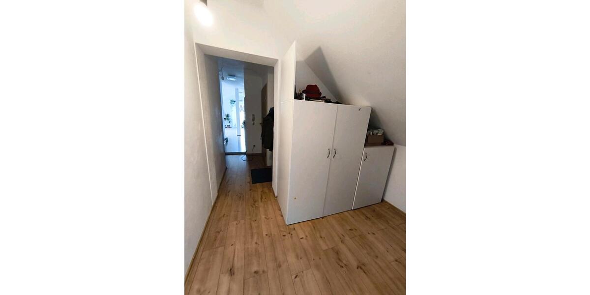 Dachgeschoßwohnung Königsmoos - 3 Zimmer, 68 m&sup2;, 780&euro; | Angebot:26267718