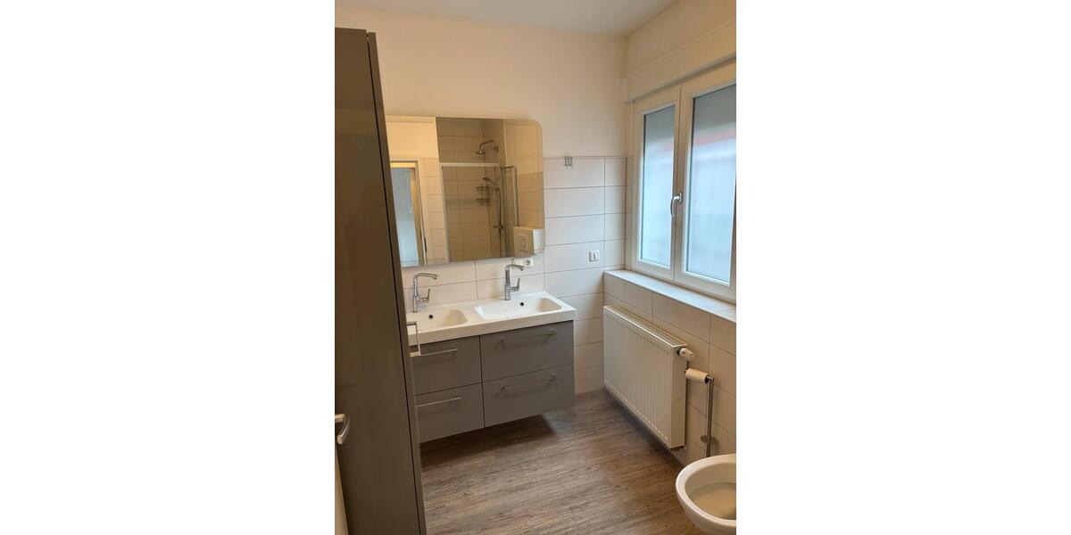 Erdgeschoßwohnung Weiden in der Oberpfalz - 3 Zimmer, 75 m&sup2;, 1.150&euro; | Angebot:25910416