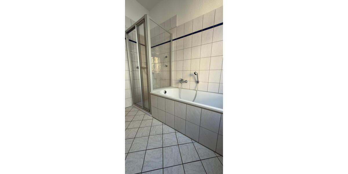 Erdgeschoßwohnung Bernburg (Saale) - 2 Zimmer, 69 m&sup2;, 485&euro; | Angebot:25540607