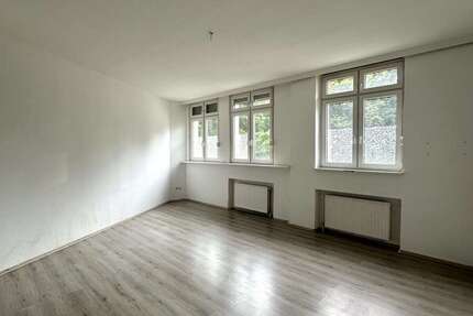 Wohnung Wuppertal Unterbarmen - 3 Zimmer, 75 m&sup2;, 735&euro; | Angebot:27270957
