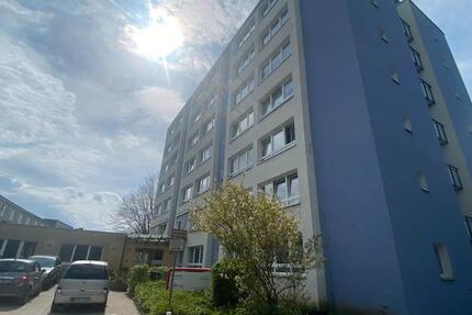 Senioren ab 60 J. - Wohnen im AWO-Servicehaus, 1-Zi-Whg., neue Küche, neuer Bodenbelag, Dusche