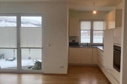 Wohnung Sehnde - 3 Zimmer, 87 m&sup2;, 913&euro; | Angebot:24869822