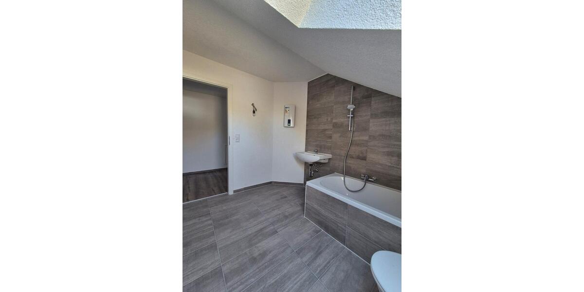 Dachgeschoßwohnung Seitingen-Oberflacht Oberflacht - 3 Zimmer, 87 m&sup2;, 850&euro; | Angebot:26346894