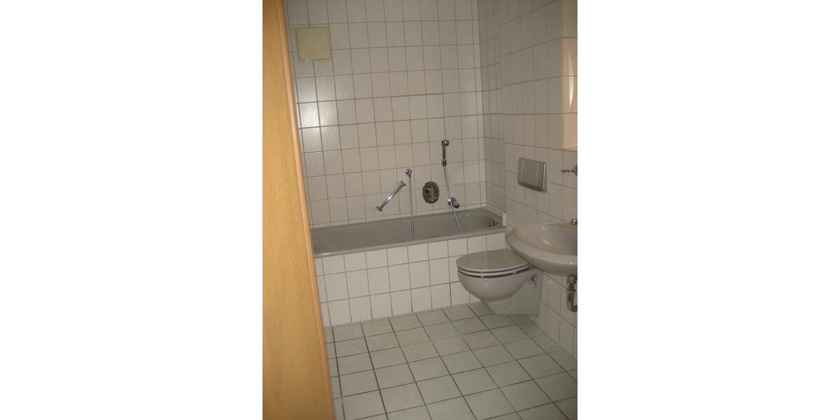 Etagenwohnung Bruchsal - 2 Zimmer, 49 m&sup2;, 590&euro; | Angebot:26662156
