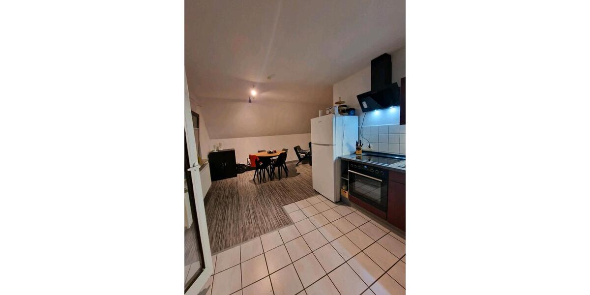 Dachgeschoßwohnung Oldenburg Alexandersfeld - 1 Zimmer, 95 m&sup2;, 480&euro; | Angebot:24973541