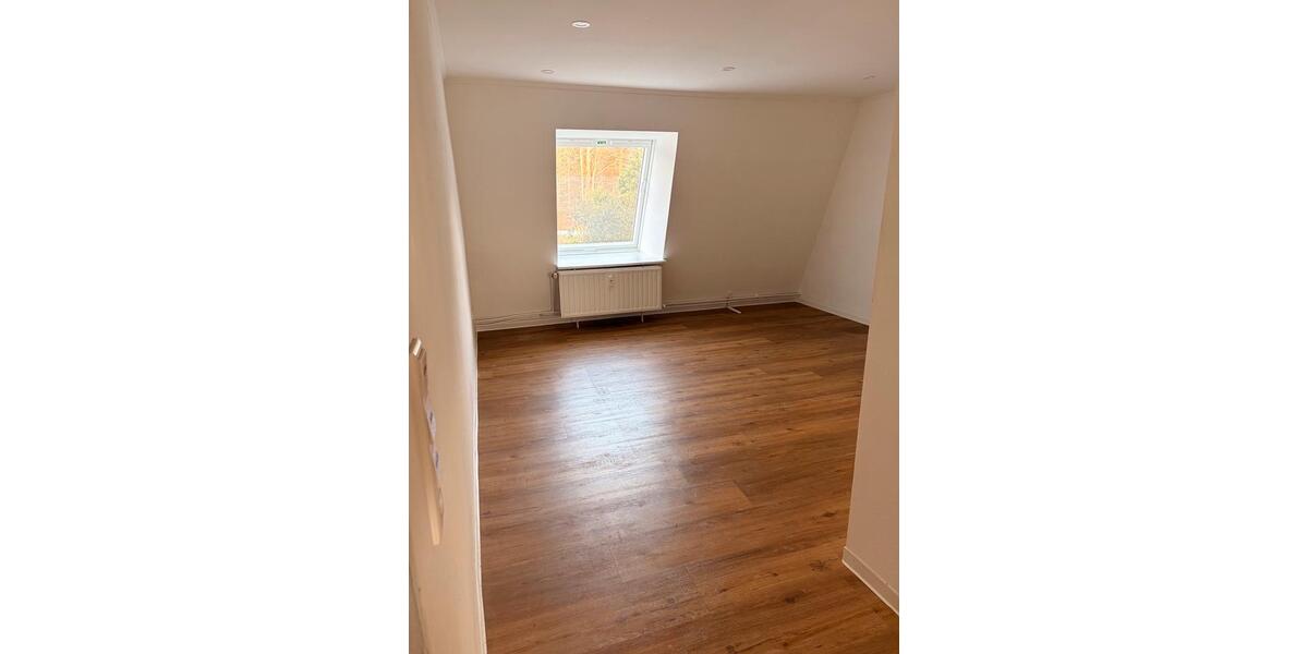 Etagenwohnung Leck - 3 Zimmer, 166 m&sup2;, 1.100&euro; | Angebot:25934977