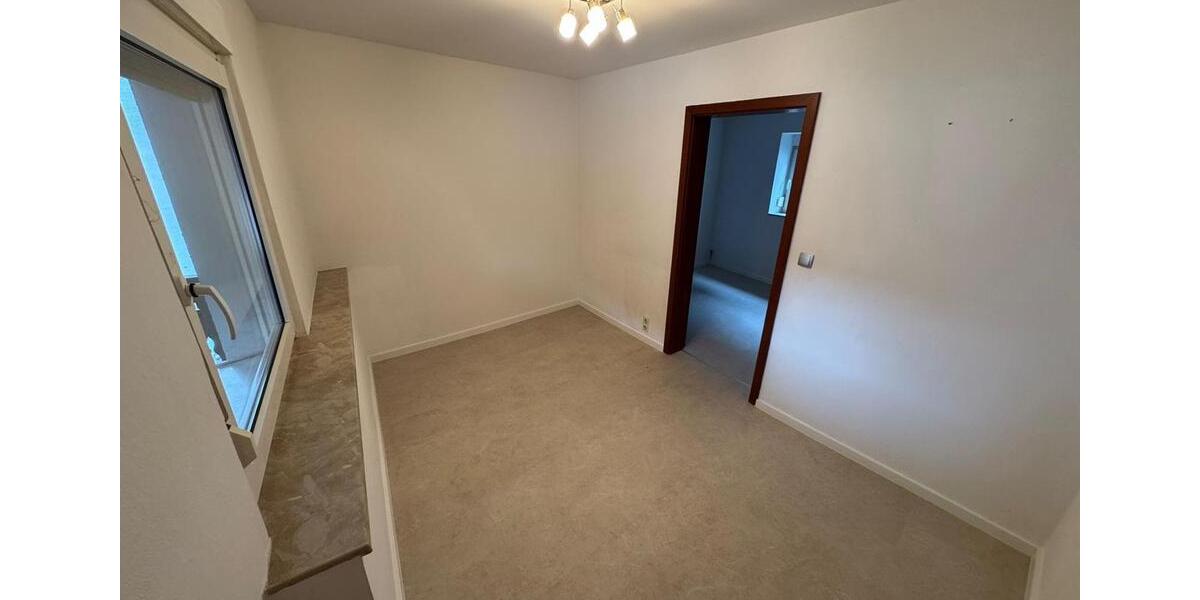 Etagenwohnung Siebeldingen - 2 Zimmer, 75 m&sup2;, 650&euro; | Angebot:24592045