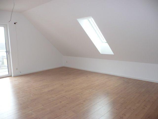 Dachgeschoßwohnung Regensburg Brandlberg - 3 Zimmer, 69 m&sup2;, 1.090&euro; | Angebot:24427775