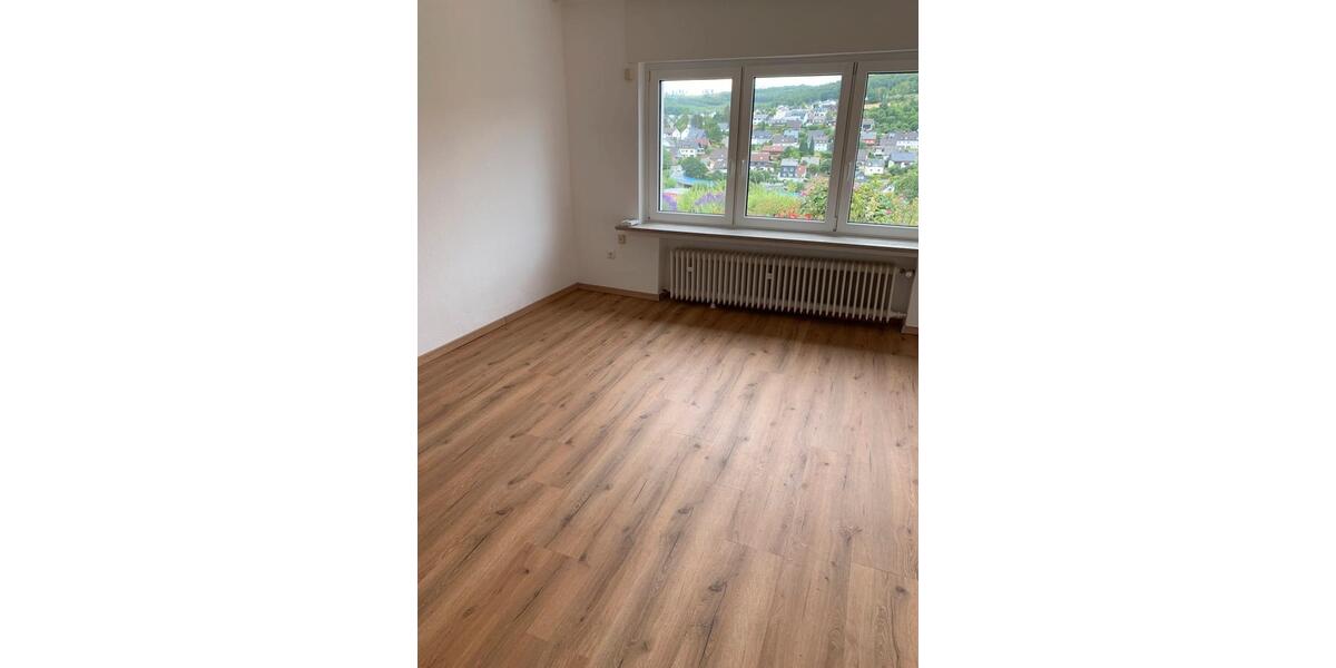 Einfamilienhaus Mudersbach - 3 Zimmer, 150 m&sup2;, 1.600&euro; | Angebot:26025467