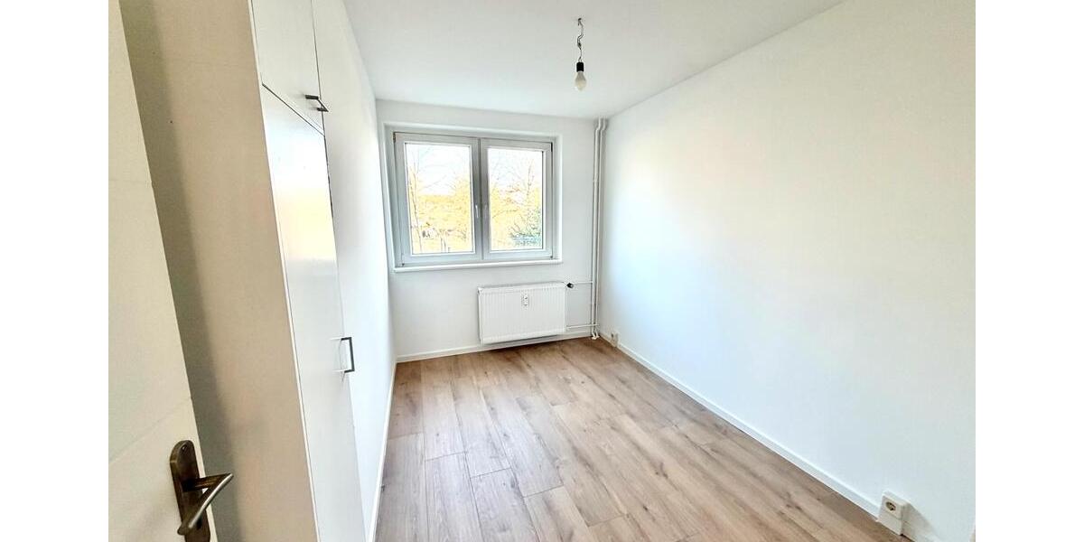 Etagenwohnung Meerane - 3 Zimmer, 60 m&sup2;, 420&euro; | Angebot:26477534