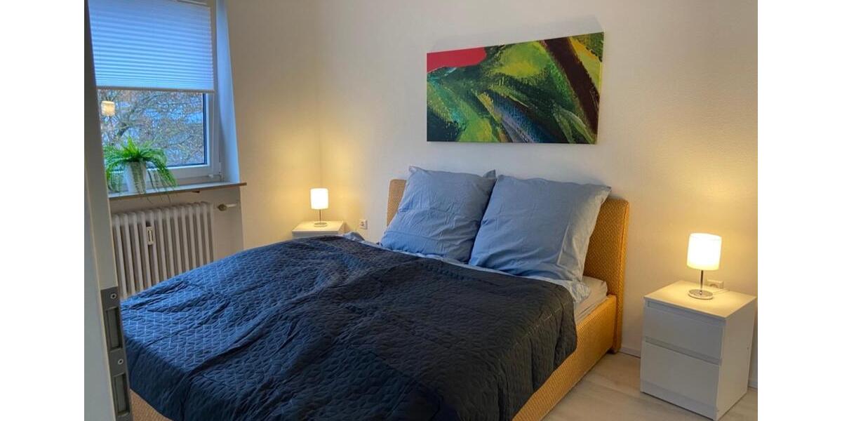 Dachgeschoßwohnung Sindelfingen Sindelfingen (Stadt) - 2 Zimmer, 50 m&sup2;, 1.200&euro; | Angebot:25381272