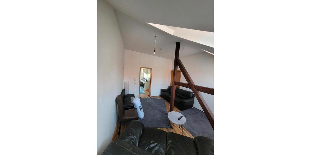 Dachgeschoßwohnung Weißenfels - 2 Zimmer, 42 m&sup2;, 450&euro; | Angebot:26381338
