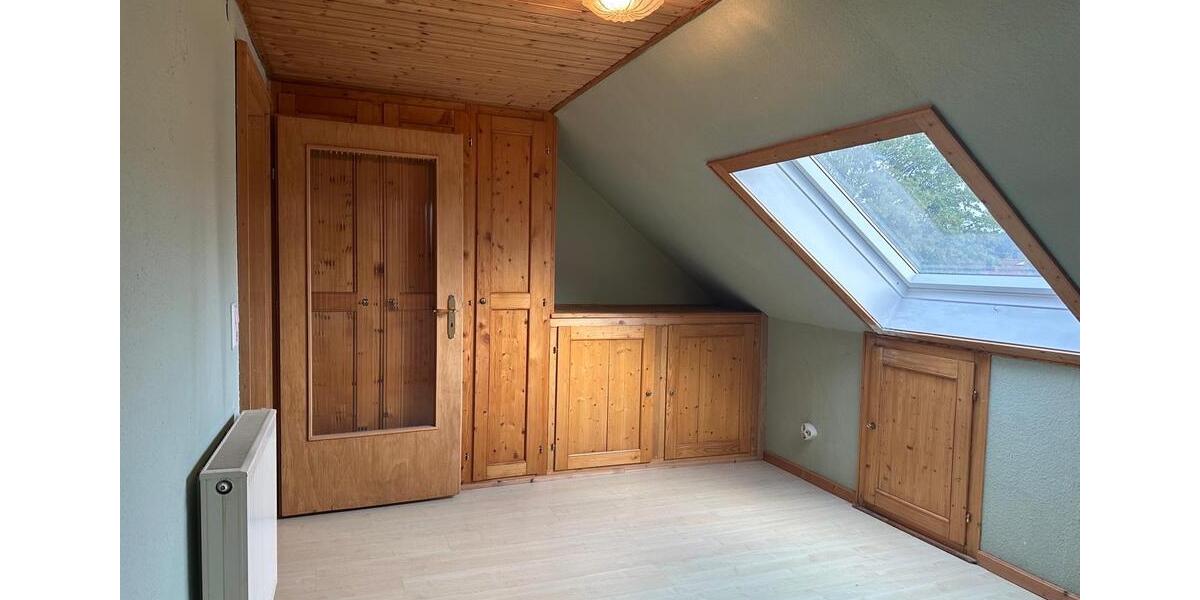 Dachgeschoßwohnung Saarbrücken St. Arnual - 2 Zimmer, 37 m&sup2;, 577&euro; | Angebot:24755169