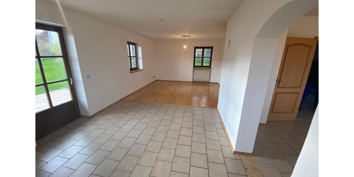 Einfamilienhaus Steinhöring - 7 Zimmer, 200 m&sup2;, 1.630&euro; | Angebot:25655825