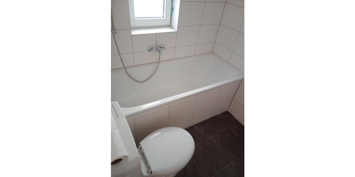 Etagenwohnung Brüel - 7 Zimmer, 155 m&sup2;, 1.100&euro; | Angebot:26030804