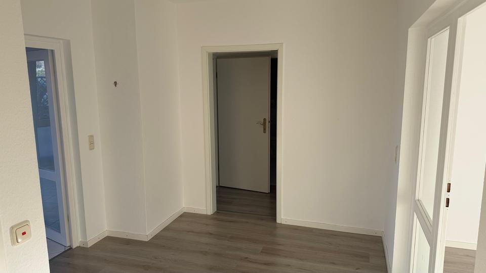 3- Zimmer EG Whg,88qm, TG,kleiner Garten,zentral Trittau 3 zimmer