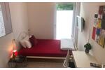 Zimmer mit Wlan, TV, eigenes kleines Badezimmer mit Toilette und Waschbecken, Gemeinschaftlich Küche und Dusche, Waschmaschine, Terrasse, Garten zimmer