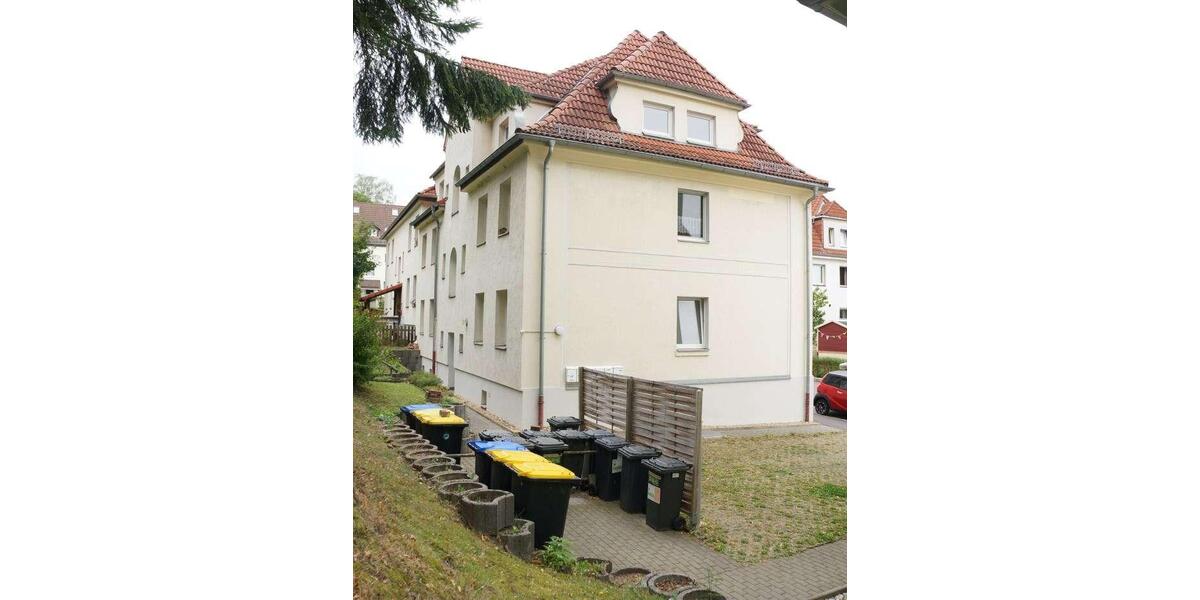 Dachgeschoßwohnung Zwickau - 1 Zimmer, 38 m&sup2;, 240&euro; | Angebot:25977801