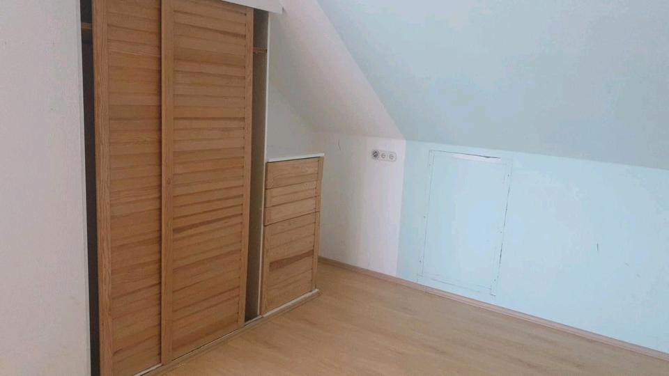 Dachgeschoßwohnung Schwaförden - 3 Zimmer, 90 m&sup2;, 650&euro; | Angebot:26480939