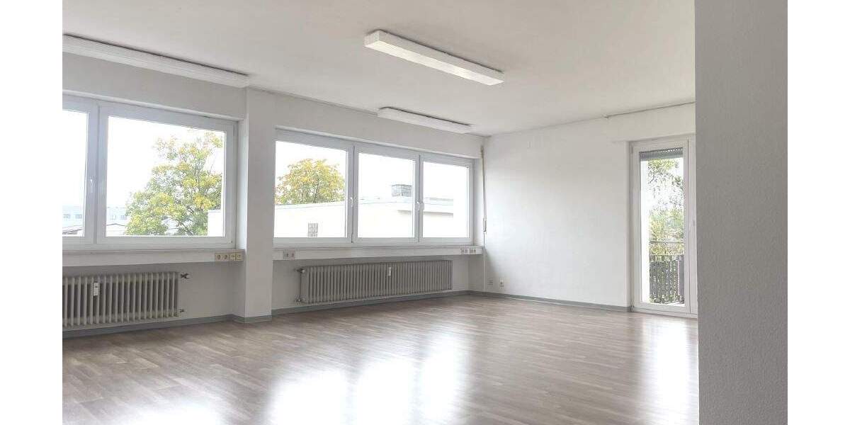 Einfamilienhaus Singen - 4 Zimmer, 750&euro; | Angebot:25708460
