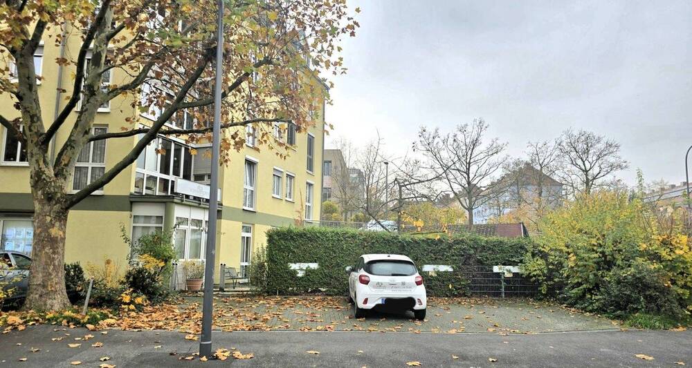 Großzügige und lichtdurchflutete Büroräume, mit sonniger Terrasse 3 zimmer