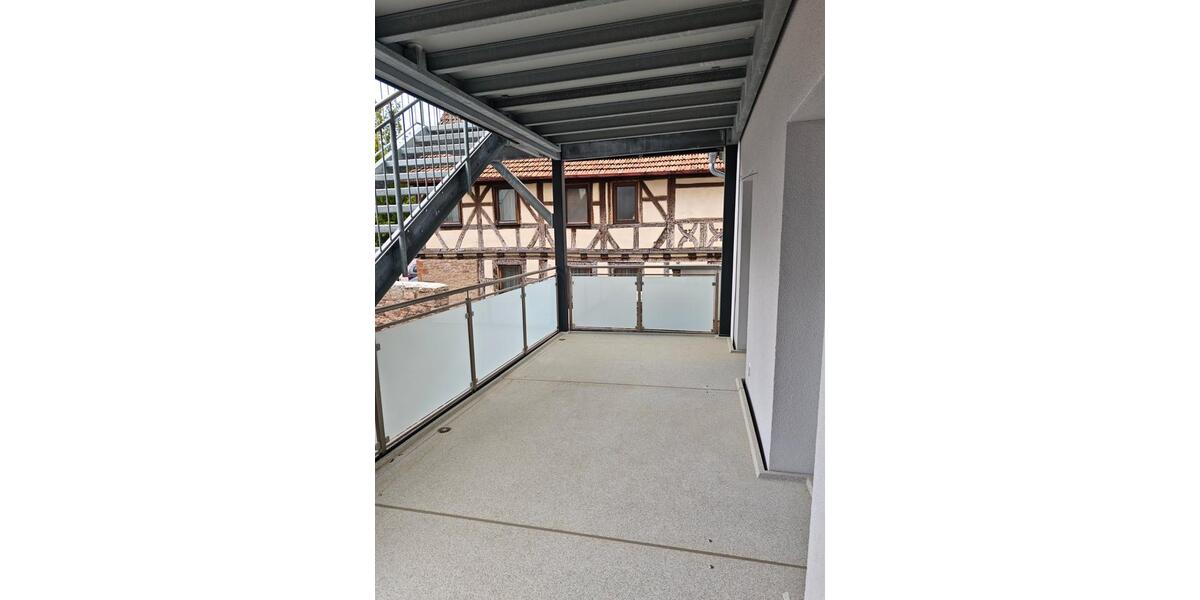 Etagenwohnung Hammelburg - 3.5 Zimmer, 111 m&sup2;, 1.200&euro; | Angebot:26614914