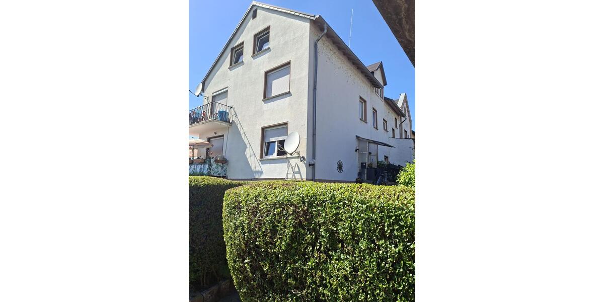 Dachgeschoßwohnung Vallendar - 3 Zimmer, 90 m&sup2;, 900&euro; | Angebot:26702389