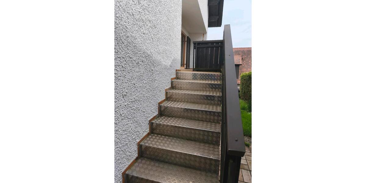 Etagenwohnung Hahnbach - 5 Zimmer, 120 m&sup2;, 820&euro; | Angebot:26447512