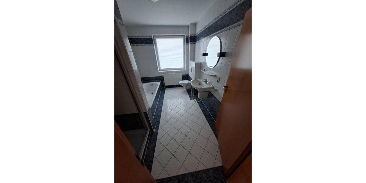 Erdgeschoßwohnung Brake (Unterweser) - 3 Zimmer, 95 m&sup2;, 800&euro; | Angebot:24599084