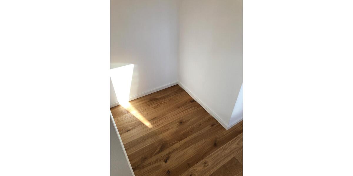 Dachgeschoßwohnung Kleinmachnow - 2 Zimmer, 43 m&sup2;, 929&euro; | Angebot:26096108