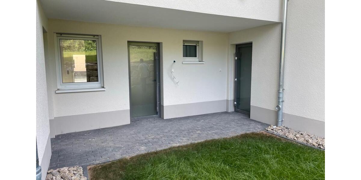 Erdgeschoßwohnung Kreuztal - 2 Zimmer, 76 m&sup2;, 998&euro; | Angebot:22931092