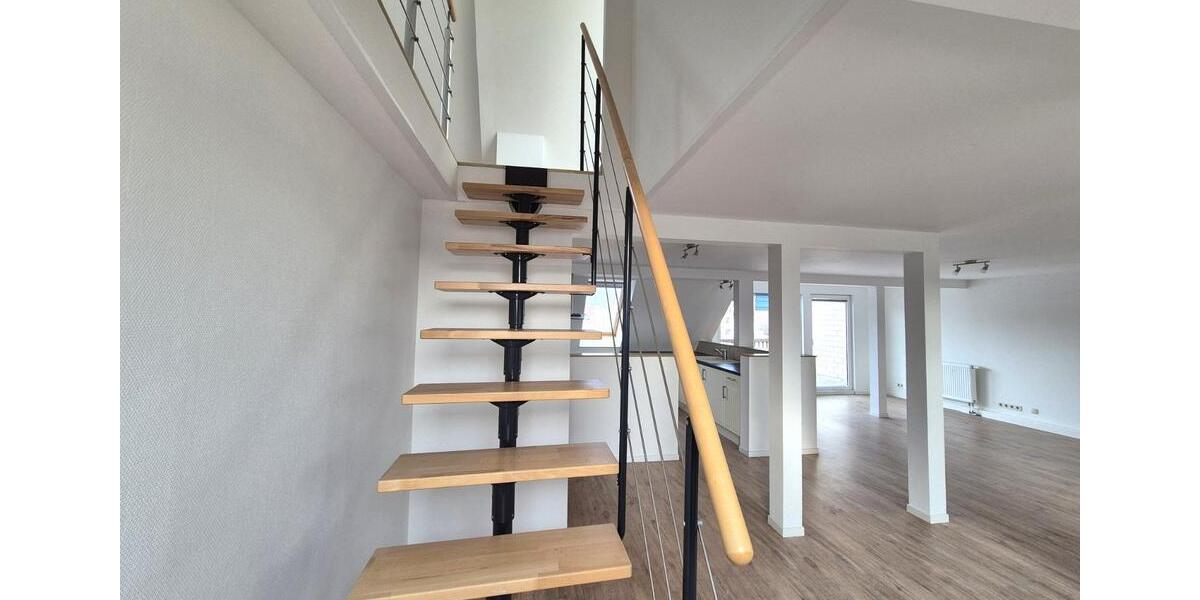 Dachgeschoßwohnung Güstrow - 3 Zimmer, 120 m&sup2;, 920&euro; | Angebot:24805349