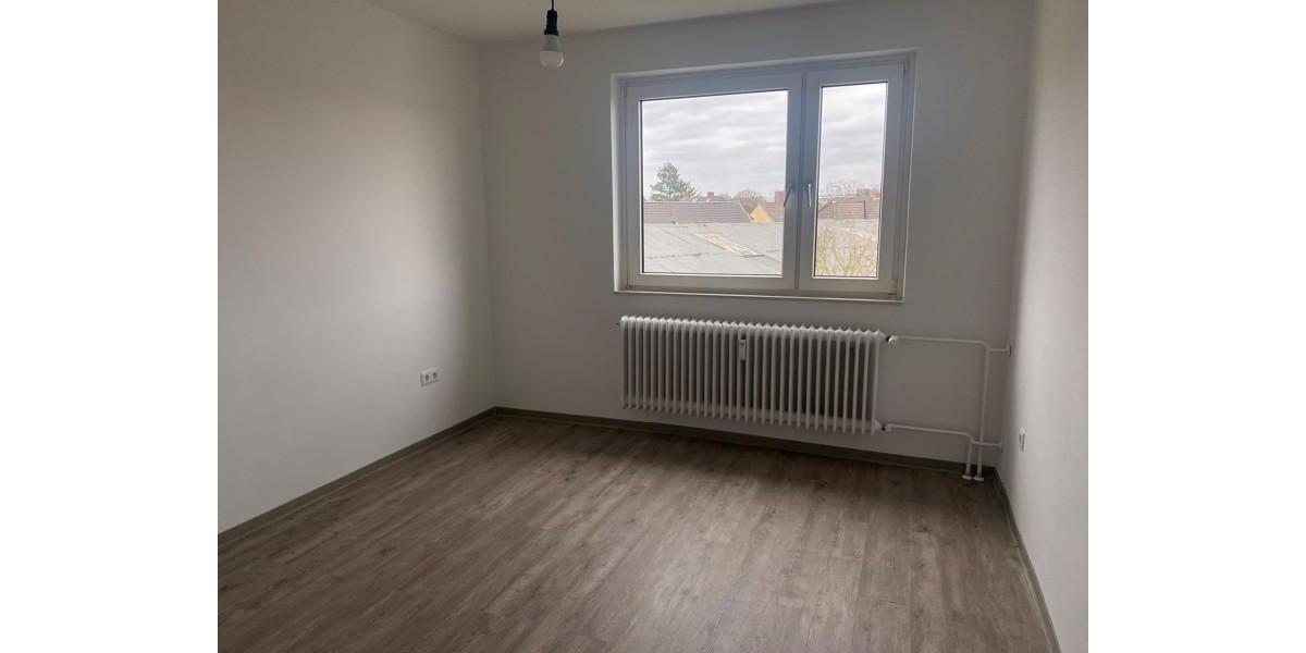 Renovierte 4-Zimmer-Wohnung mit Balkon 4 zimmer