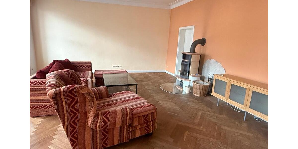 Etagenwohnung Laage - 8 Zimmer, 210 m&sup2;, 1.450&euro; | Angebot:23653517