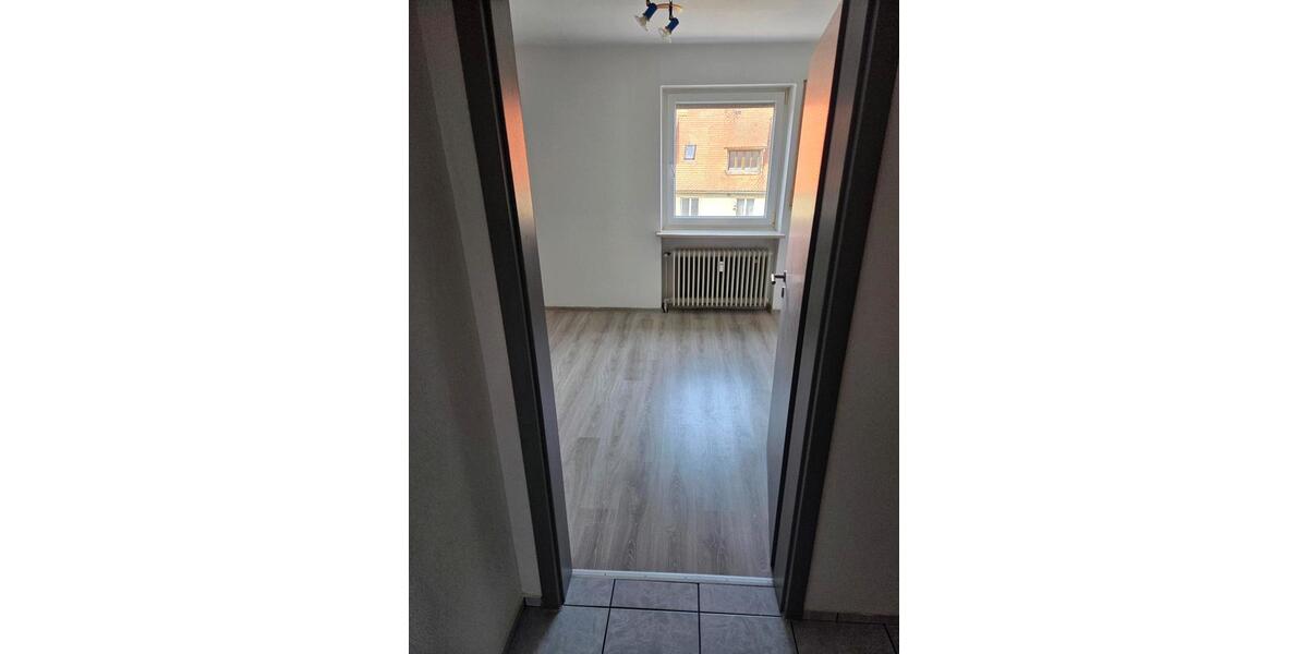 Dachgeschoßwohnung Aurach - 3 Zimmer, 100 m&sup2;, 1.150&euro; | Angebot:25932549